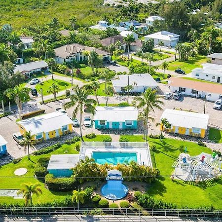 Poolfront Cottage Near Beach With Full Kitchen! Fort Myers Dış mekan fotoğraf