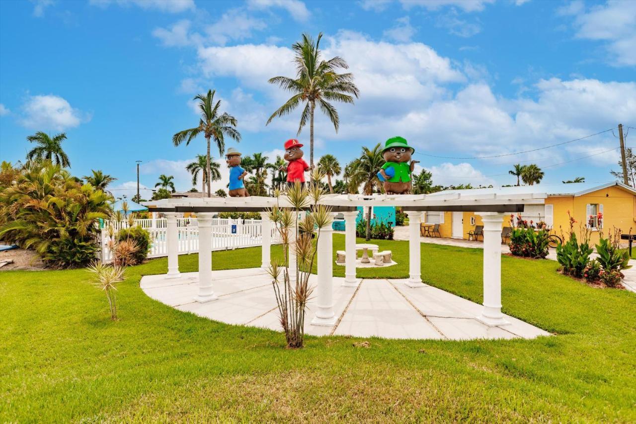 Poolfront Cottage Near Beach With Full Kitchen! Fort Myers Dış mekan fotoğraf